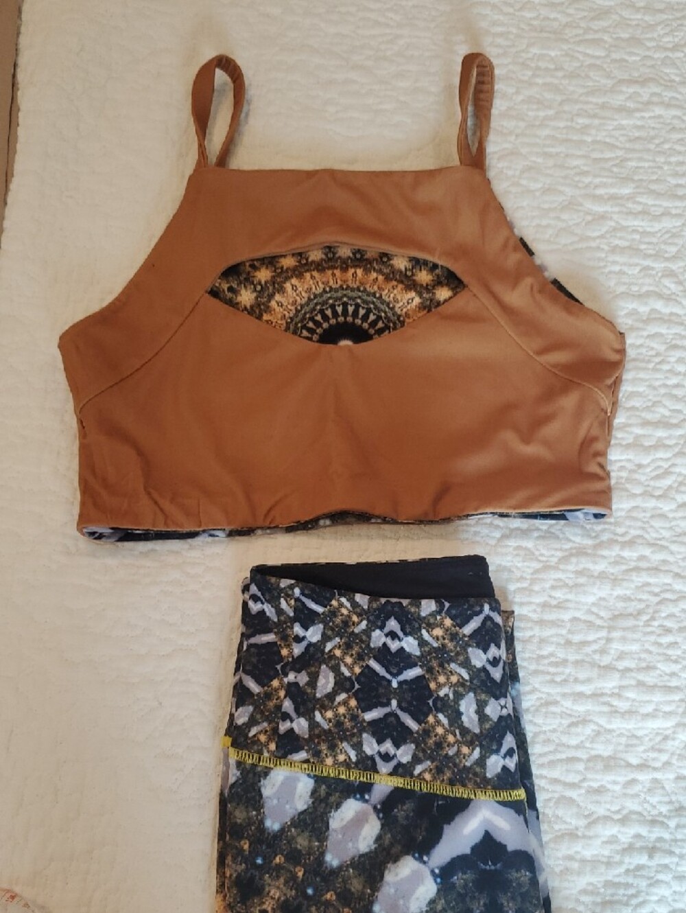Wolven Black & Gold Mandala Print High-Waist Leggings with Matching Crop Top - Picture 8 of 8